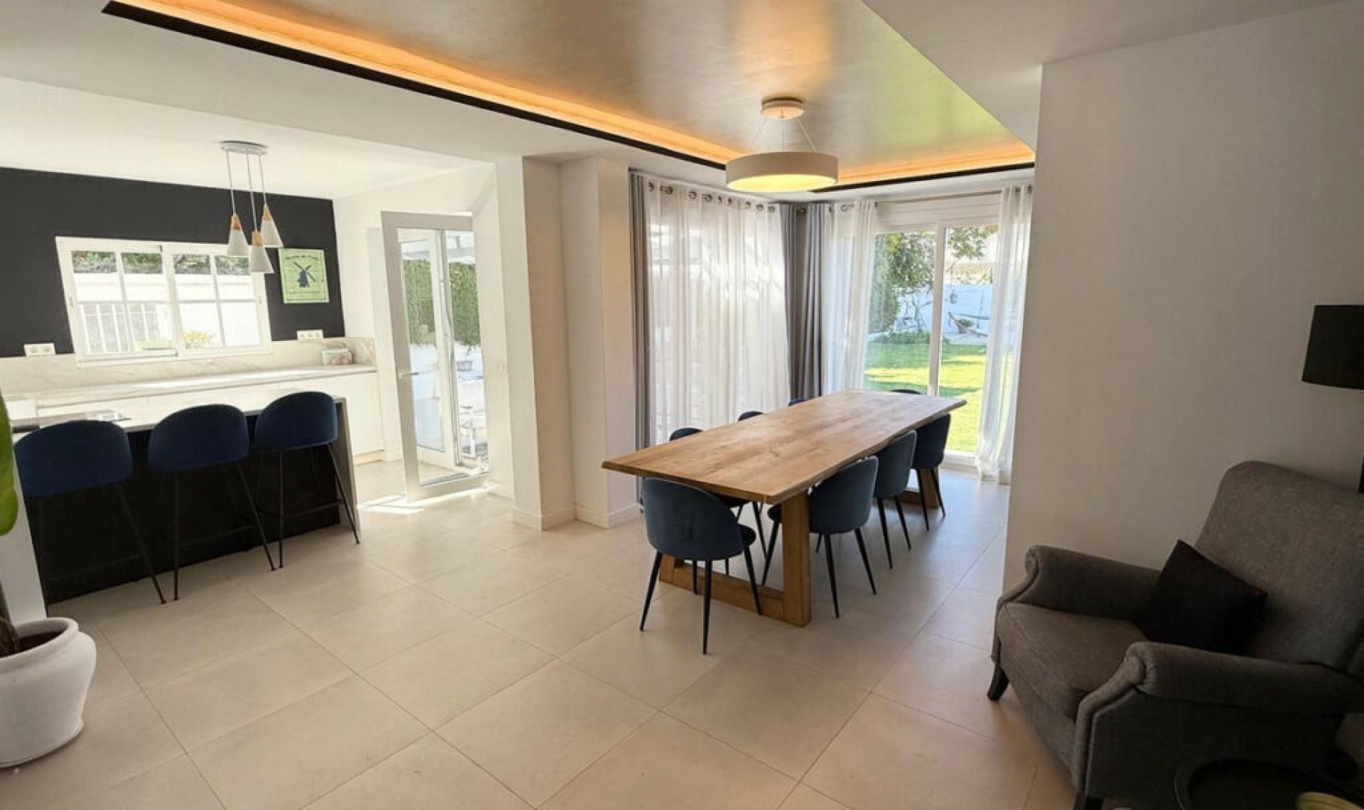 Resale - House -
Sotogrande Costa