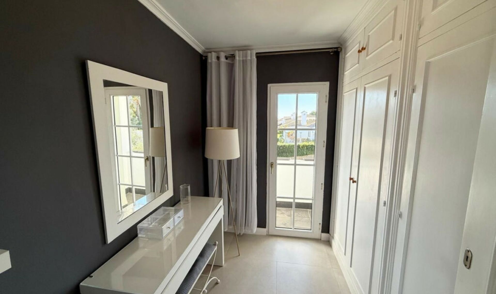 Resale - House -
Sotogrande Costa