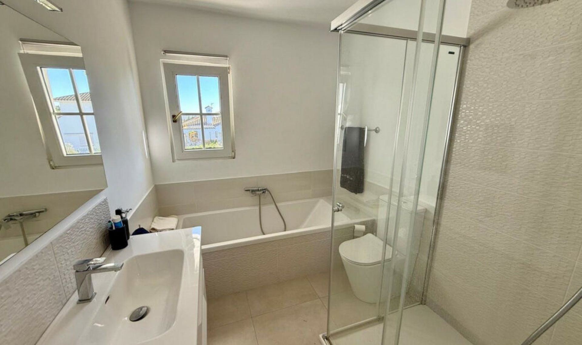 Resale - House -
Sotogrande Costa