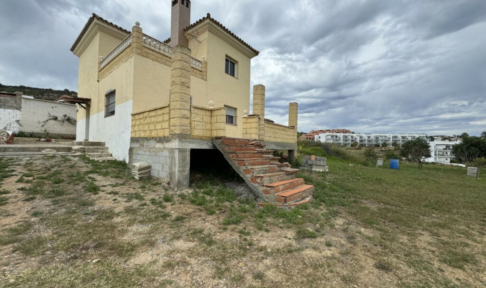Resale - House -
Sotogrande