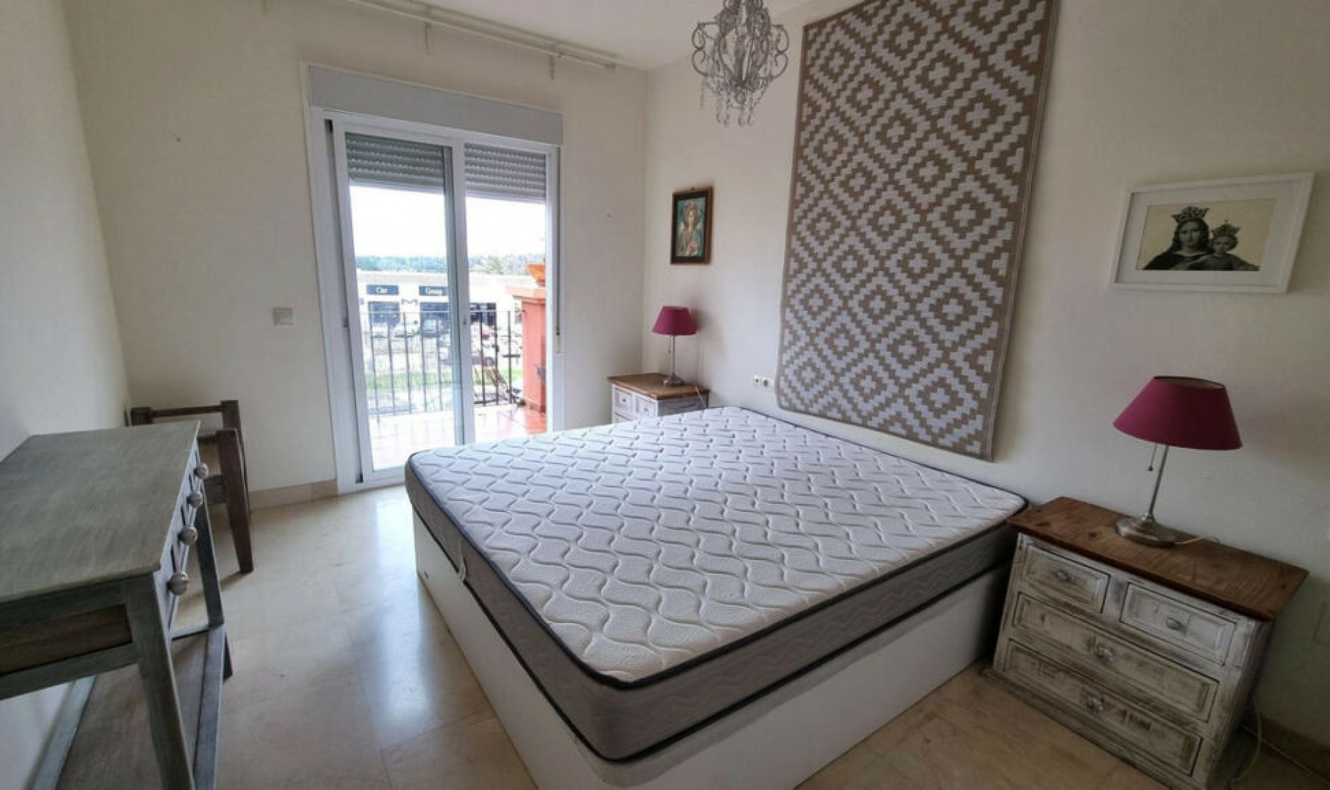 Resale - House -
Sotogrande