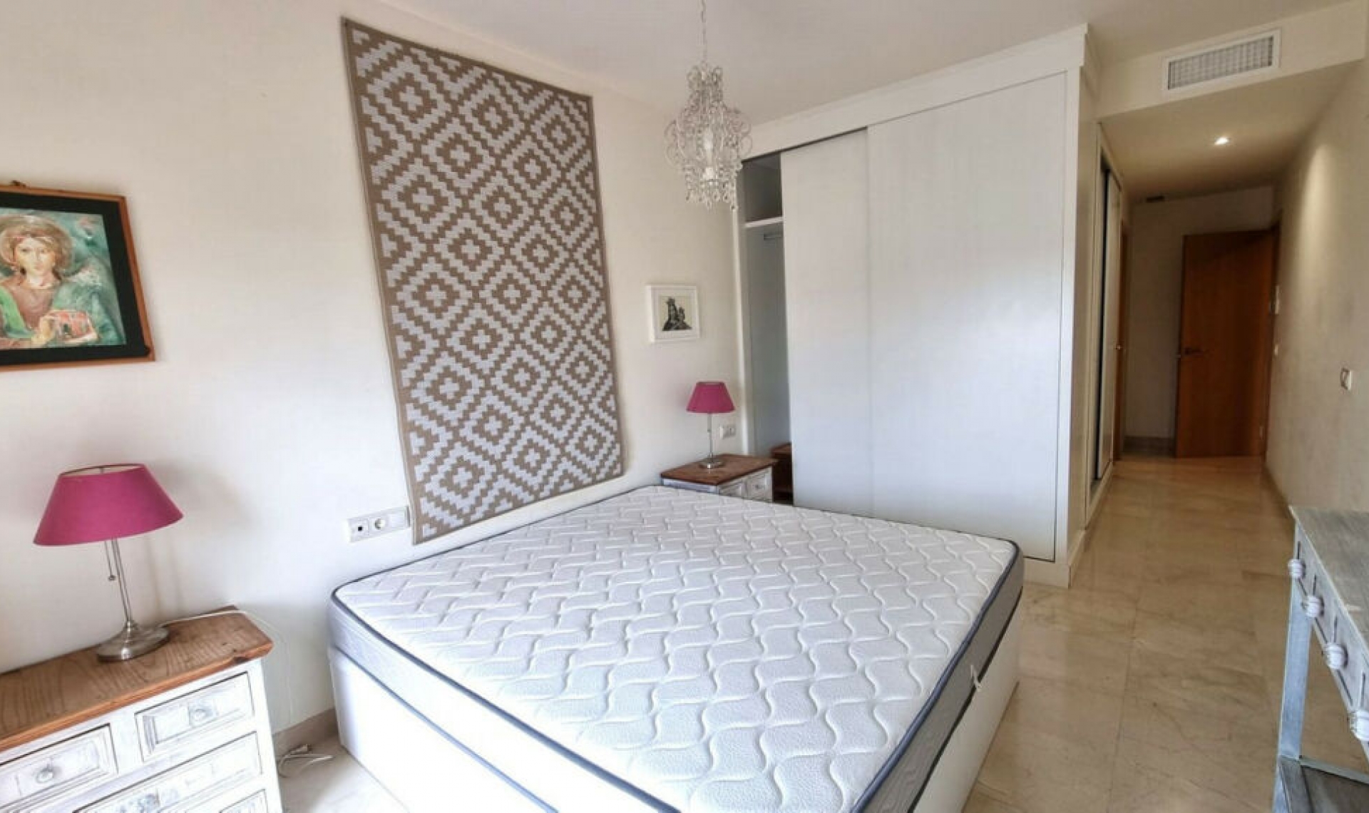 Resale - House -
Sotogrande
