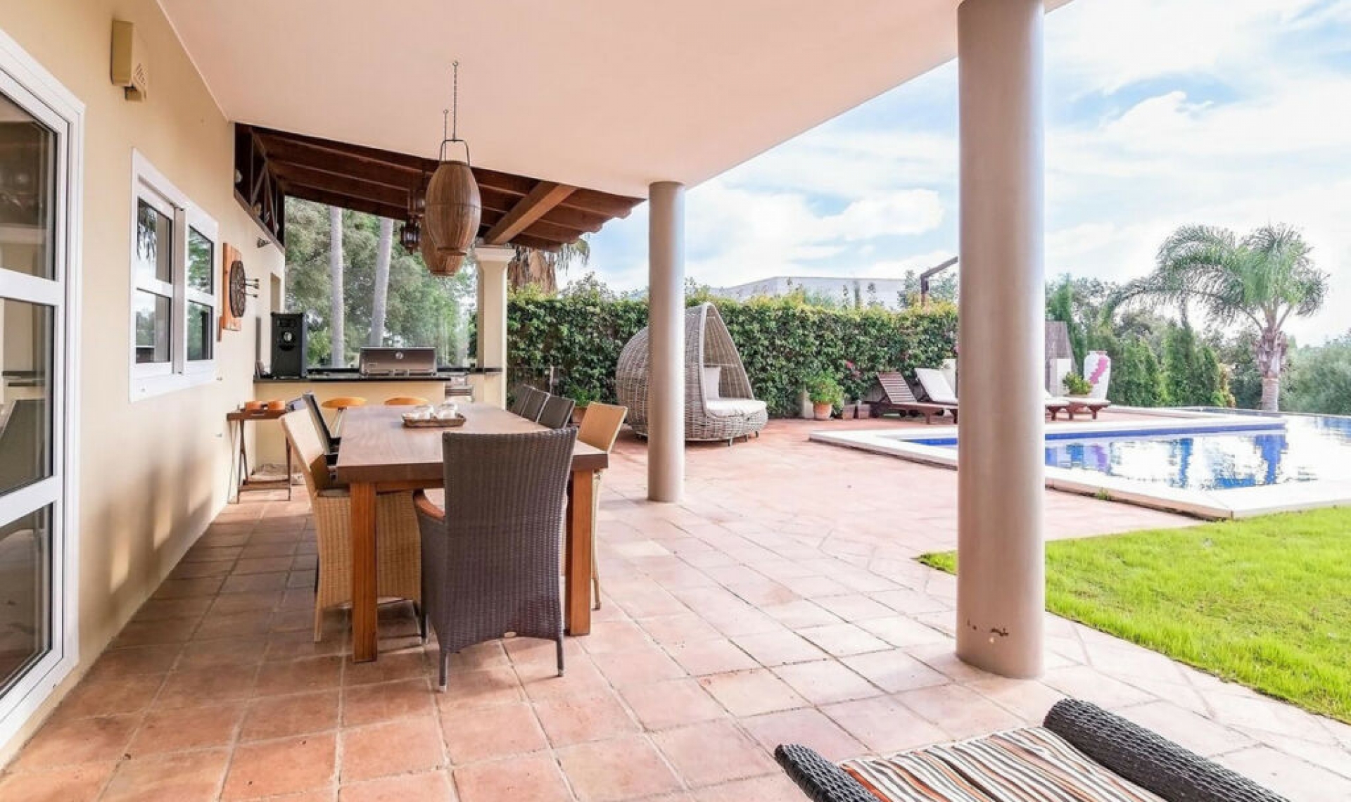 Resale - House -
Sotogrande