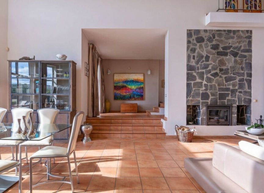 Resale - House -
Sotogrande