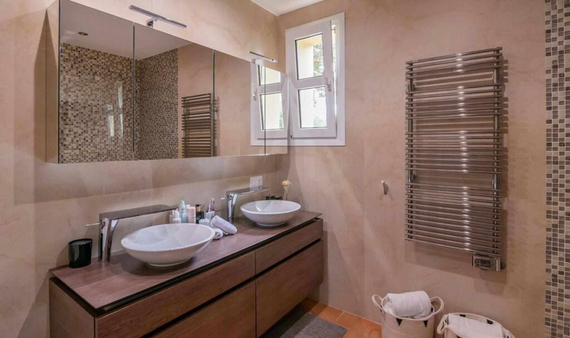 Resale - House -
Sotogrande