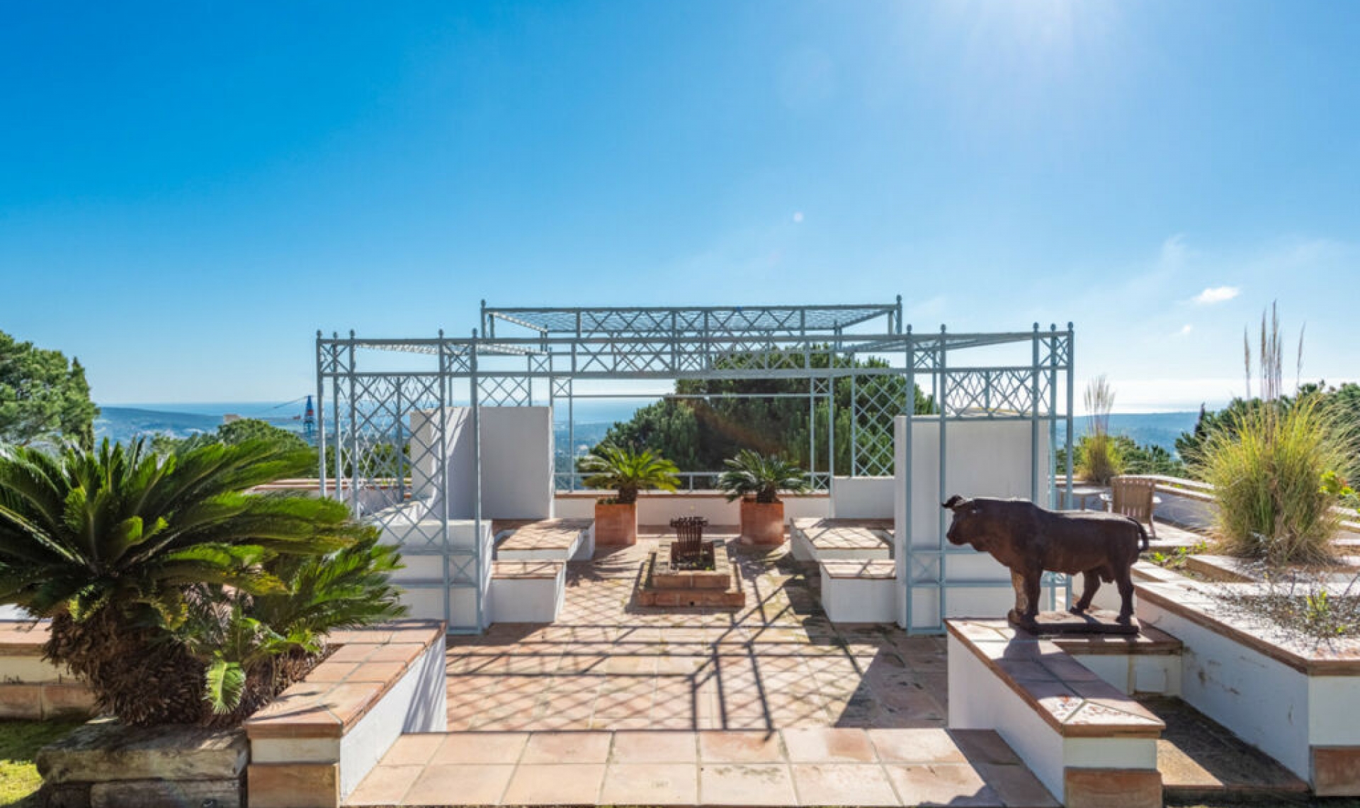 Resale - House -
Sotogrande