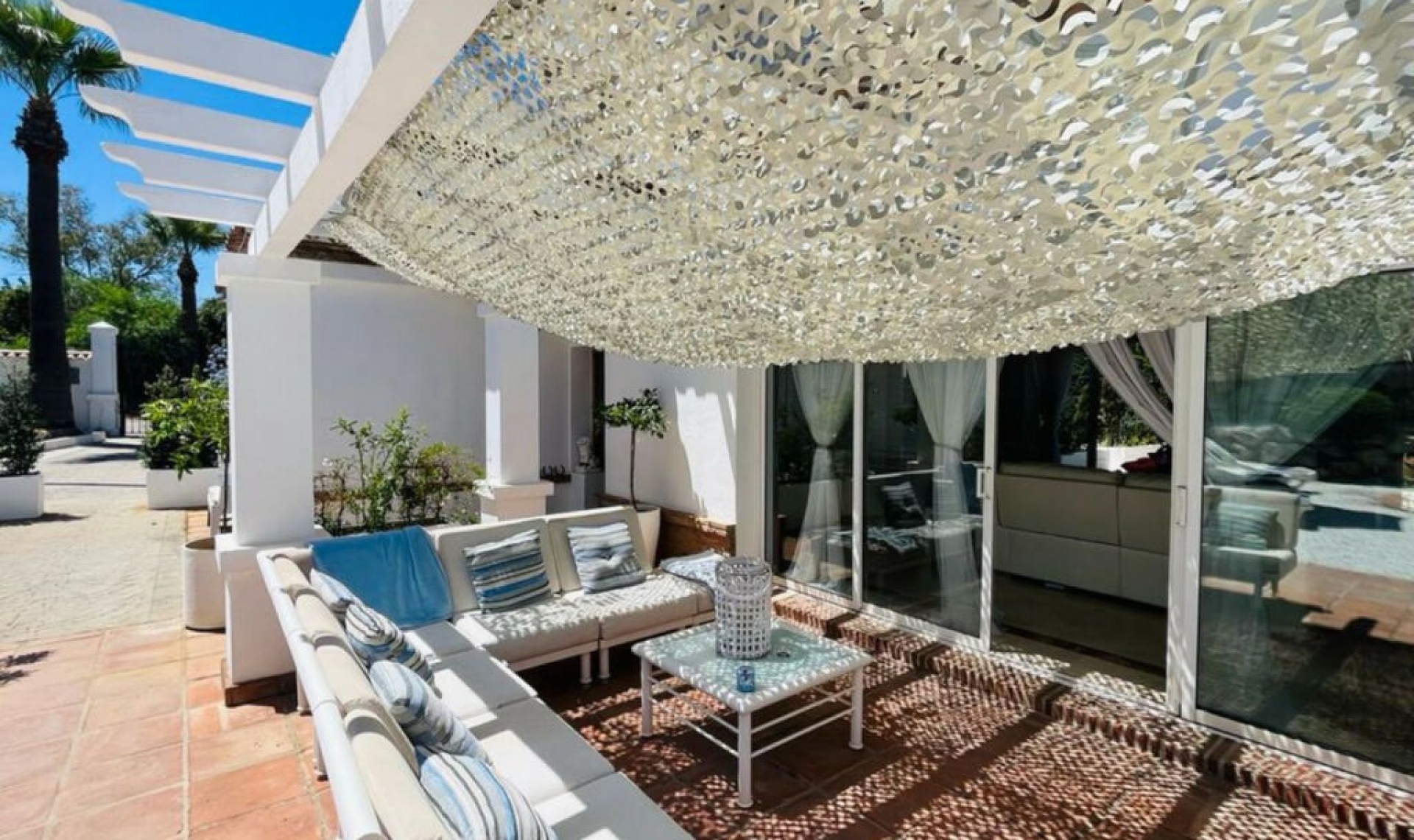 Resale - House -
Sotogrande