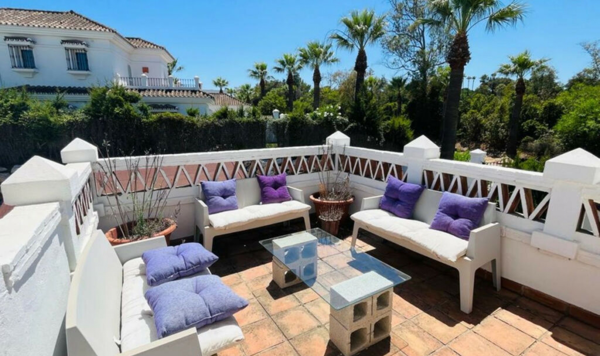Resale - House -
Sotogrande