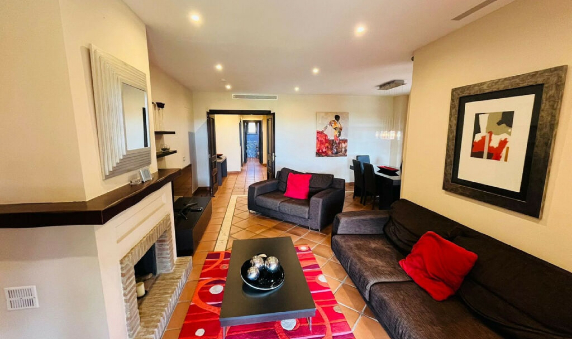 Resale - House -
Sotogrande