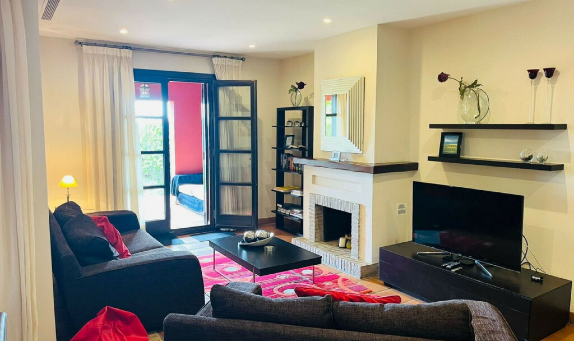 Resale - House -
Sotogrande