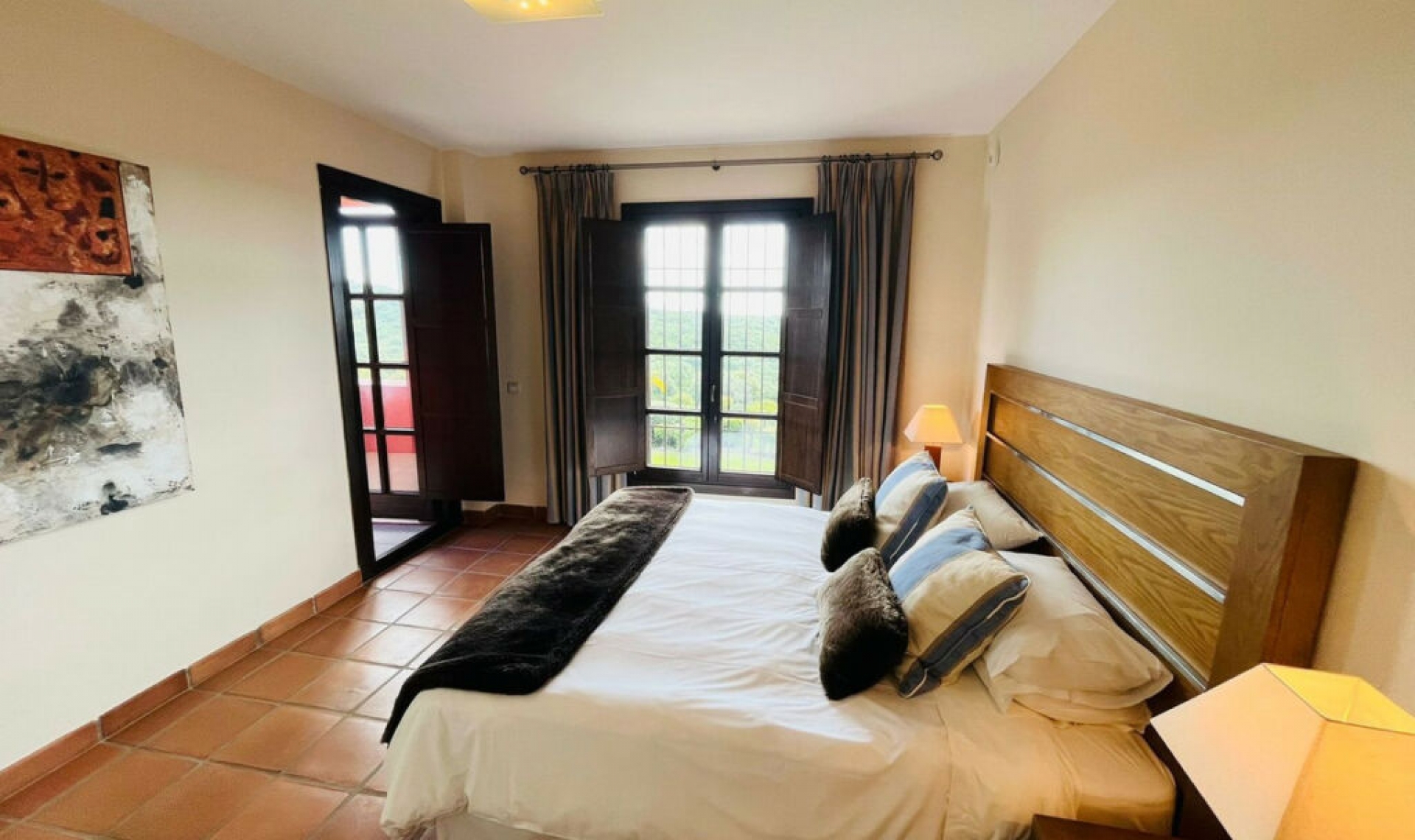 Resale - House -
Sotogrande