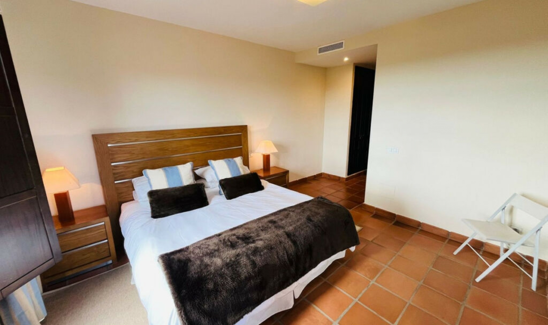 Resale - House -
Sotogrande