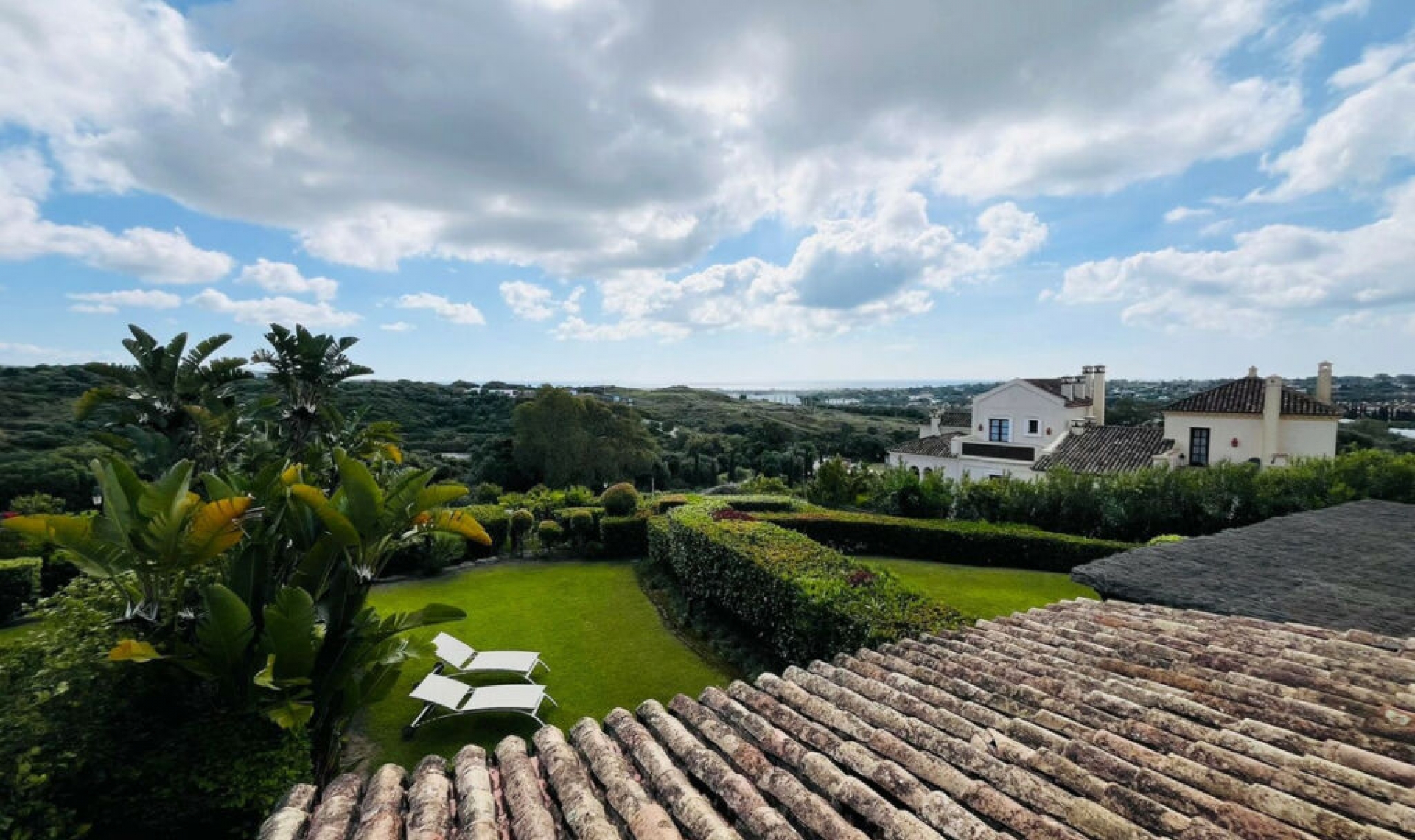 Resale - House -
Sotogrande