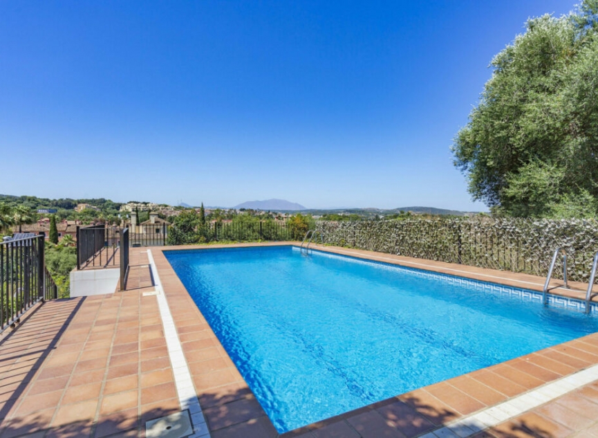 Resale - House -
Sotogrande