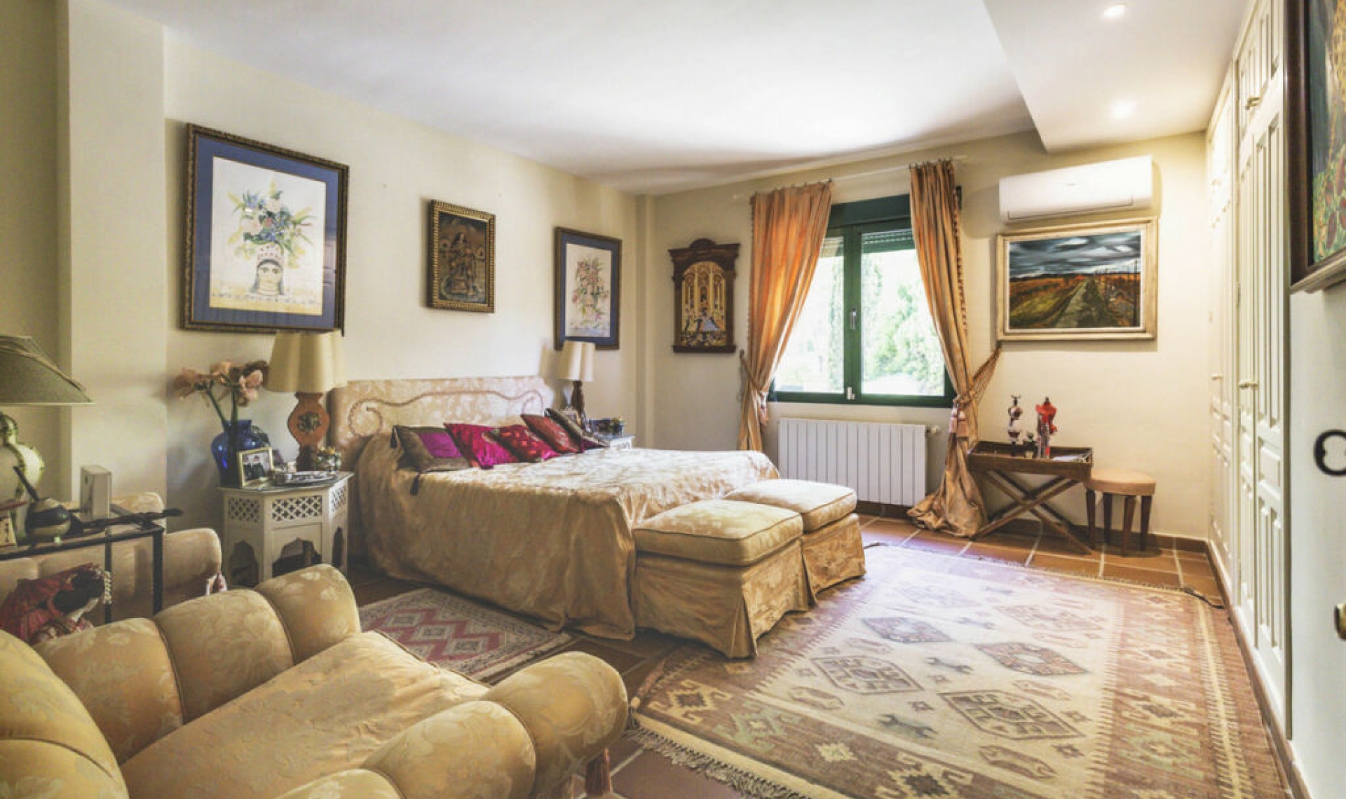 Resale - House -
Sotogrande