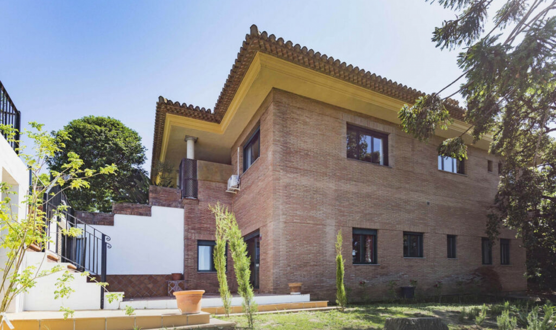 Resale - House -
Sotogrande