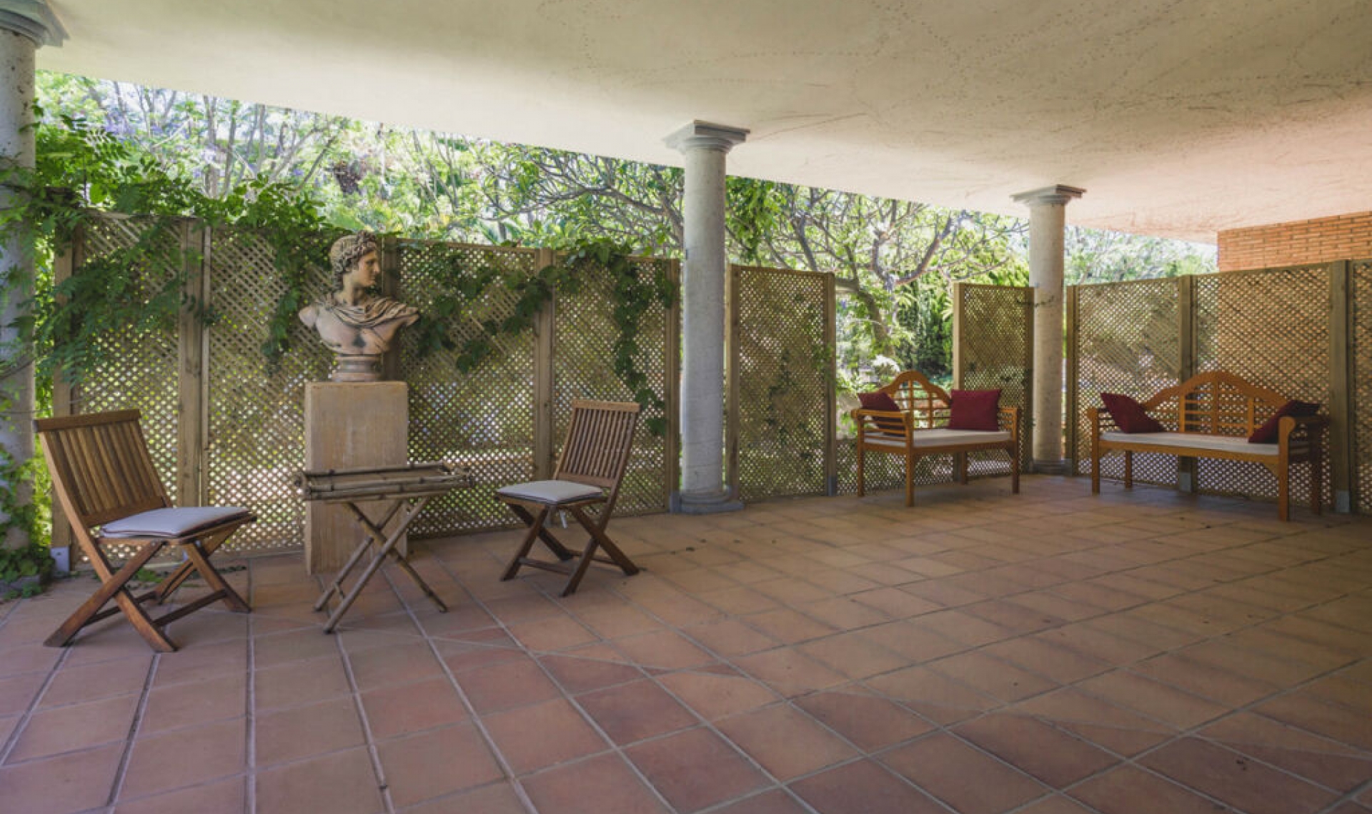 Resale - House -
Sotogrande