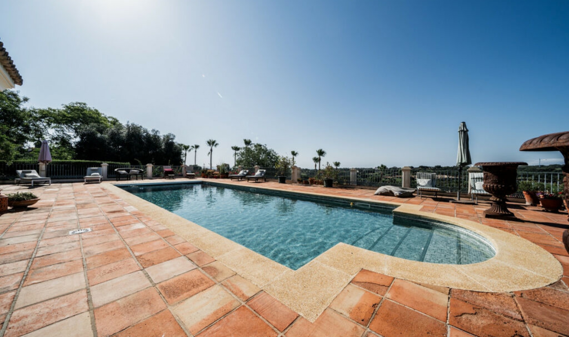 Resale - House -
Sotogrande
