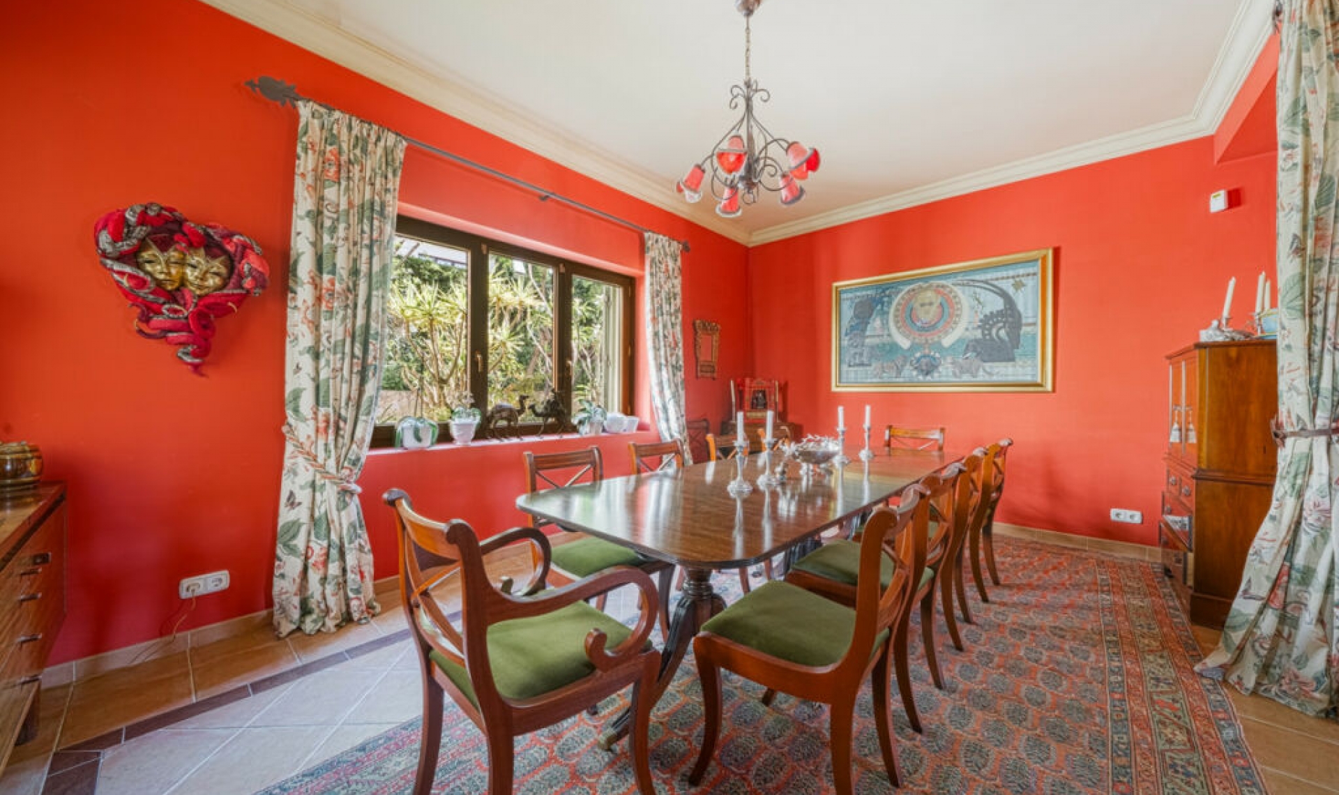 Resale - House -
Sotogrande