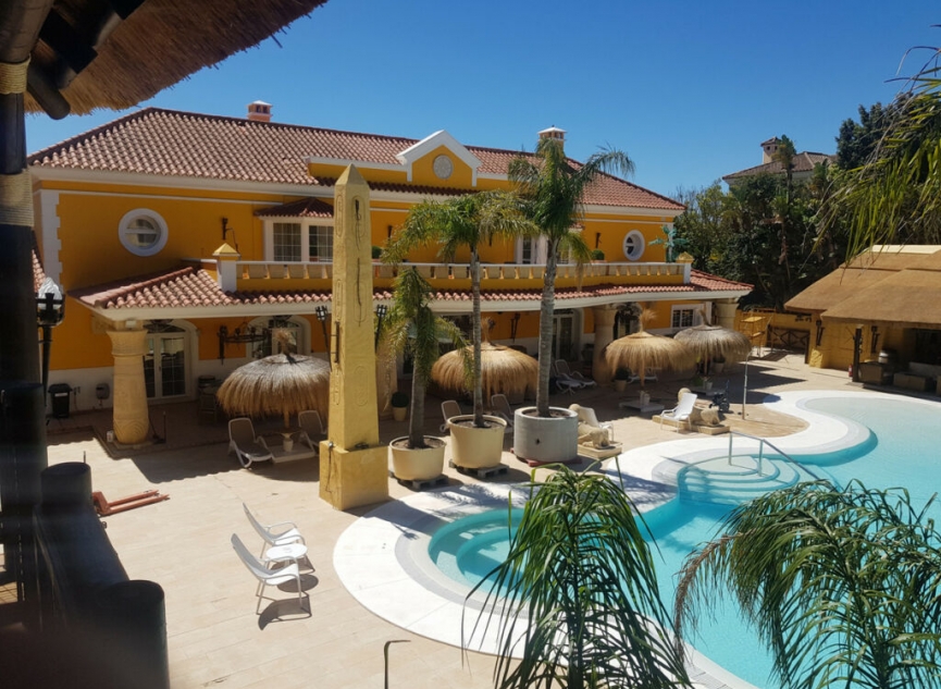 Resale - House -
Sotogrande