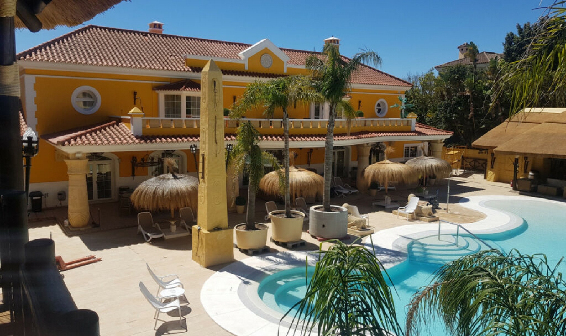 Resale - House -
Sotogrande