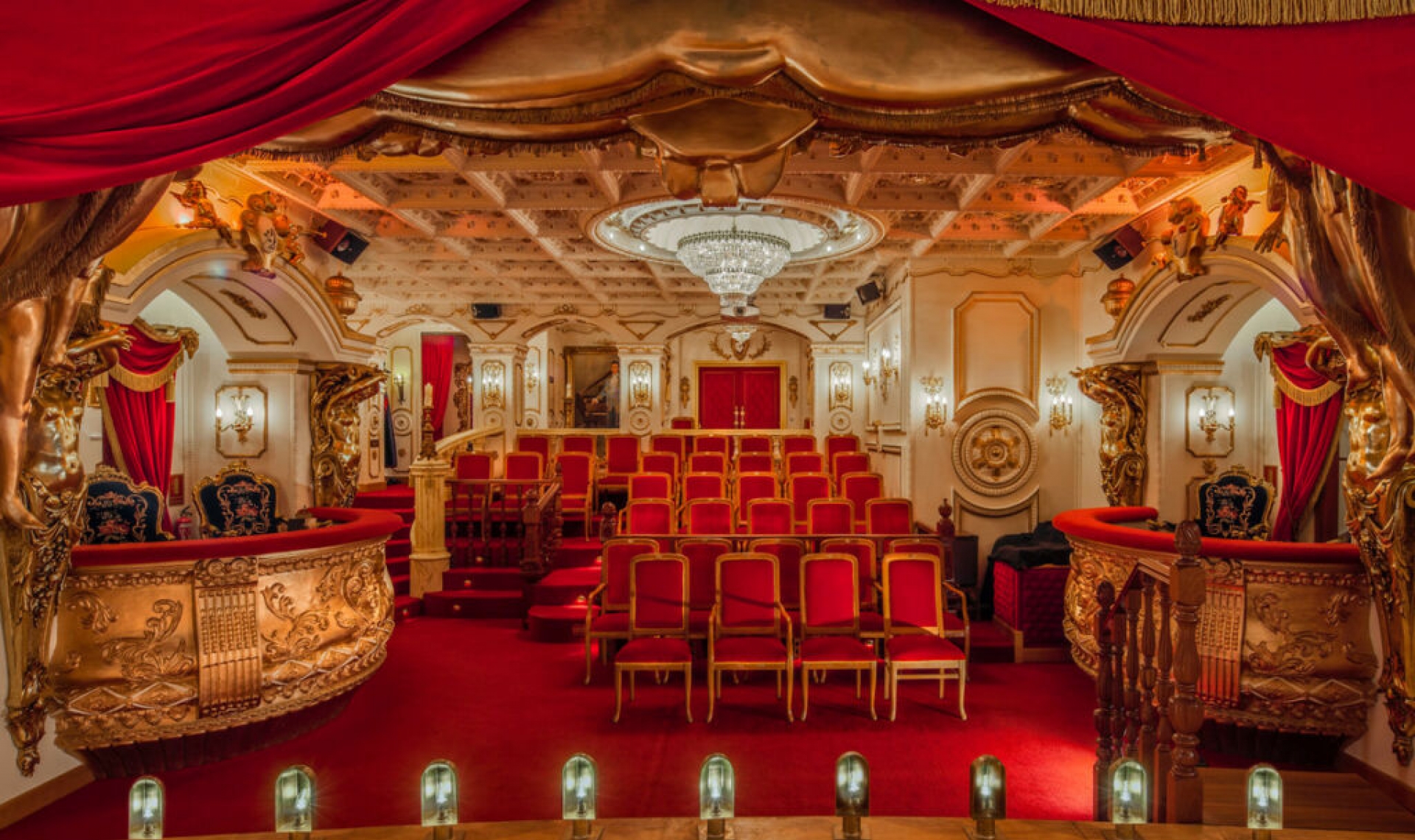 Resale - House -
Sotogrande