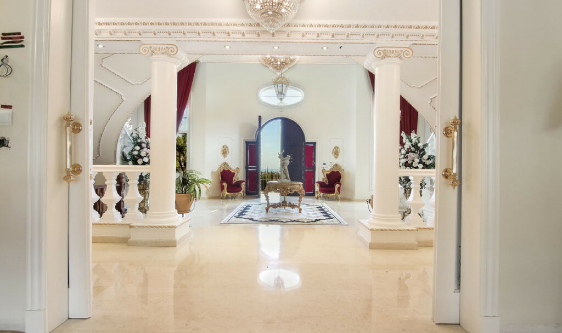 Resale - House -
Sotogrande