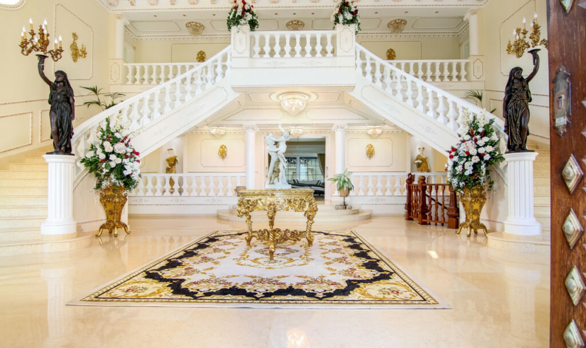 Resale - House -
Sotogrande