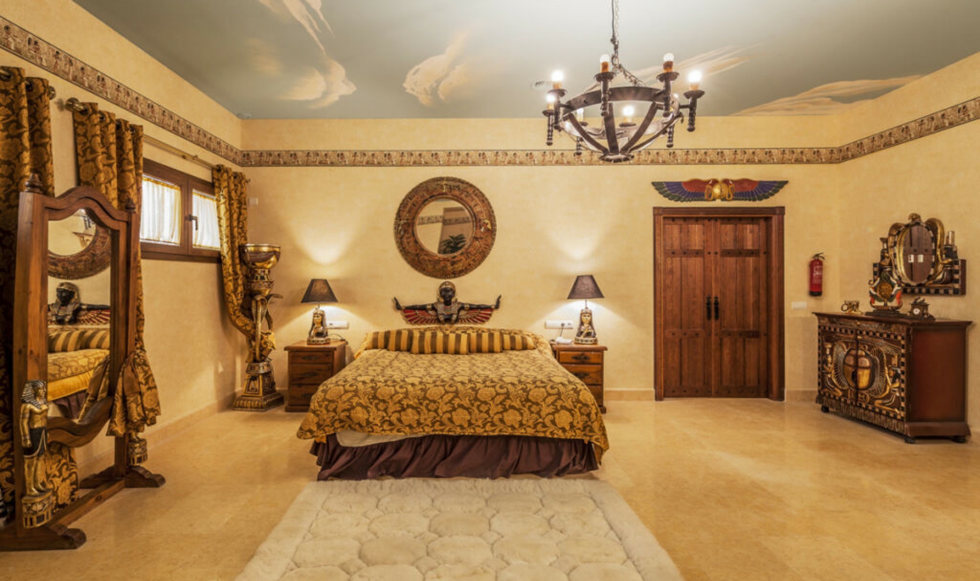 Resale - House -
Sotogrande