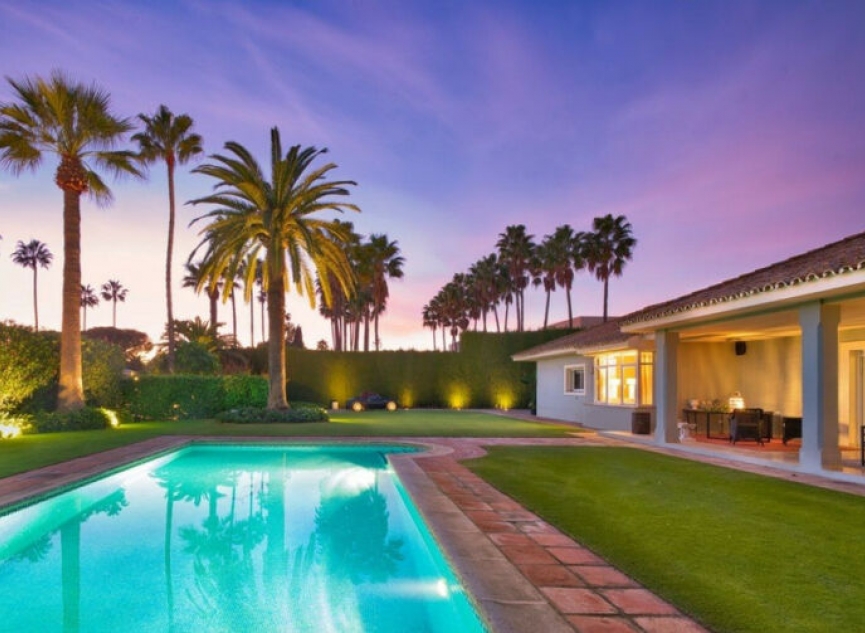 Resale - House -
Sotogrande