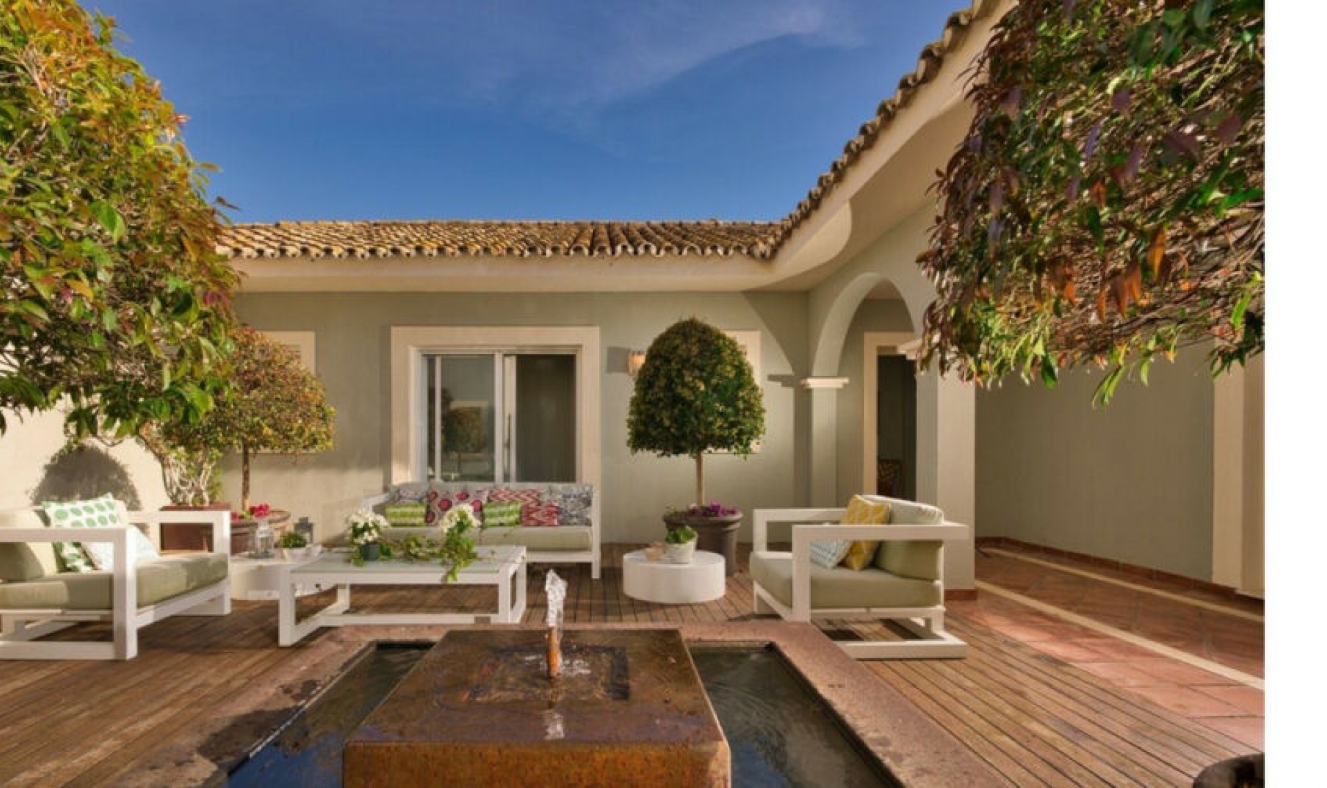 Resale - House -
Sotogrande