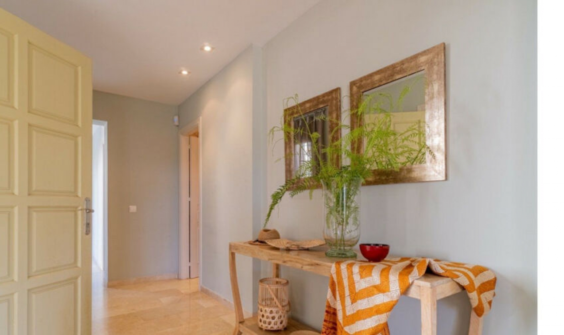 Resale - House -
Sotogrande