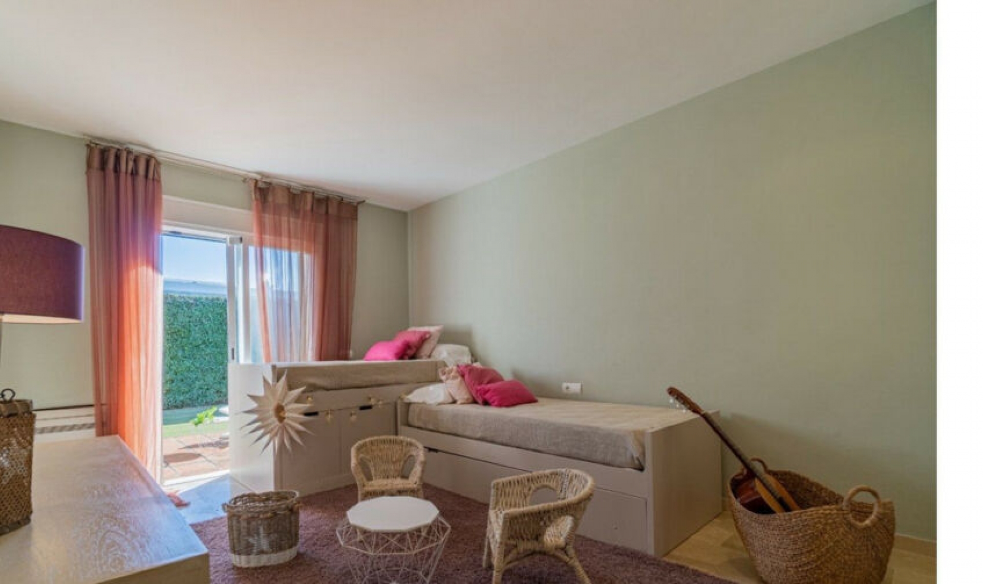 Resale - House -
Sotogrande