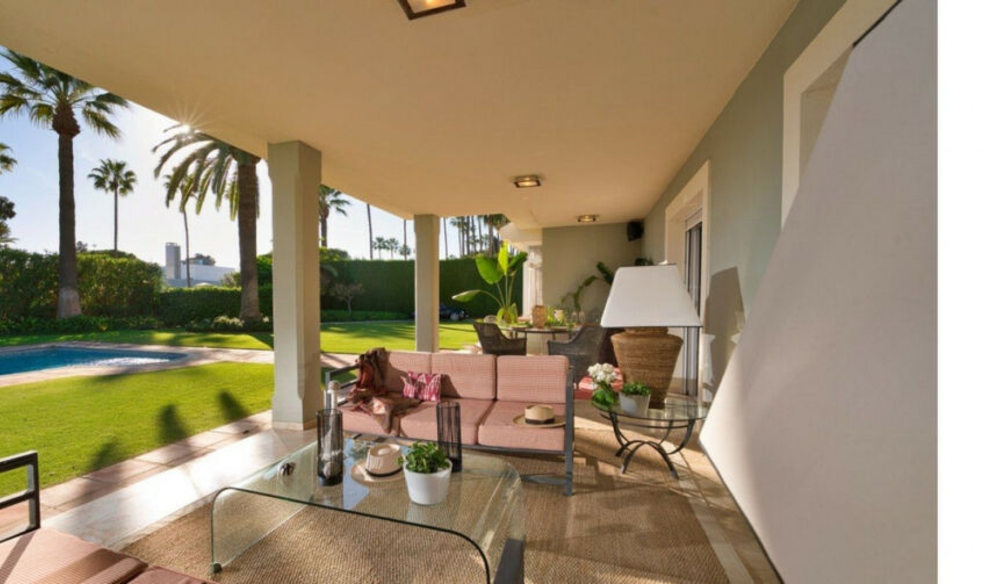 Resale - House -
Sotogrande