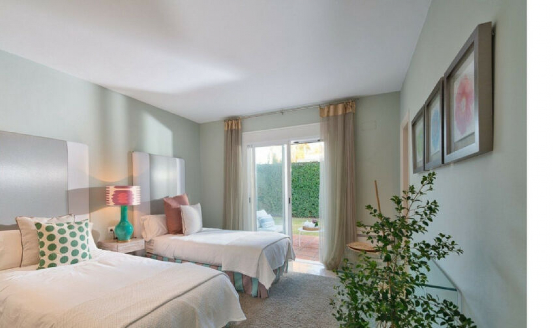 Resale - House -
Sotogrande