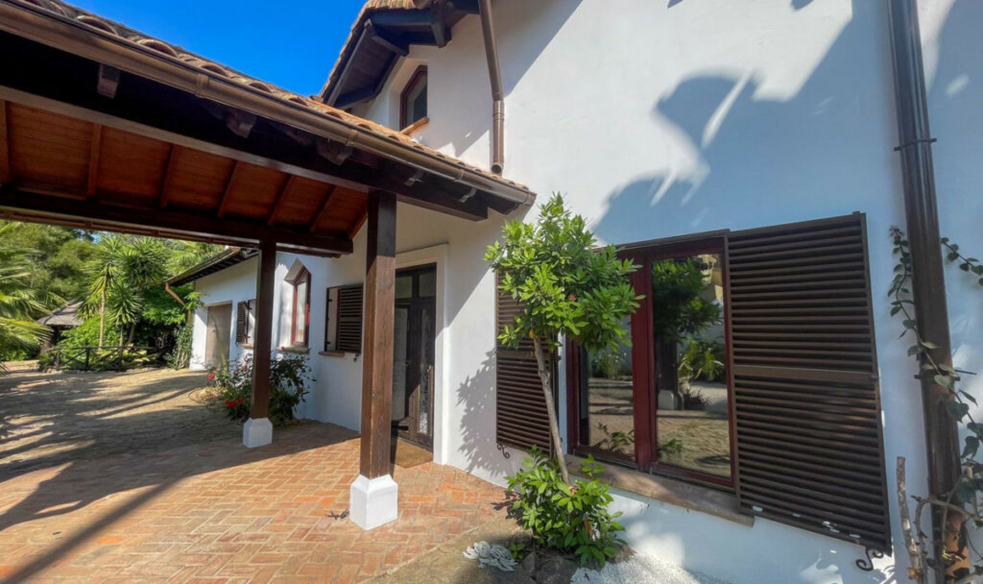 Resale - House -
Sotogrande