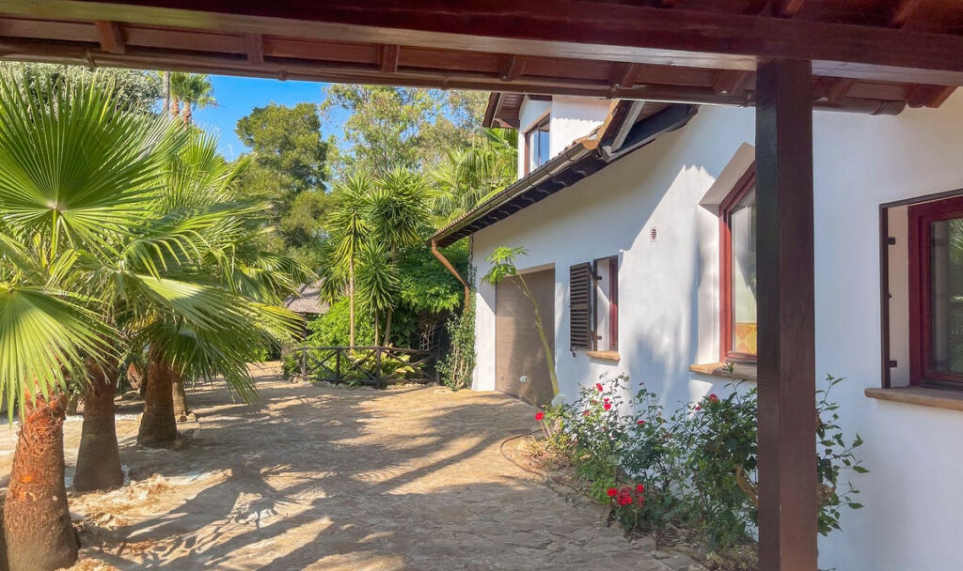 Resale - House -
Sotogrande