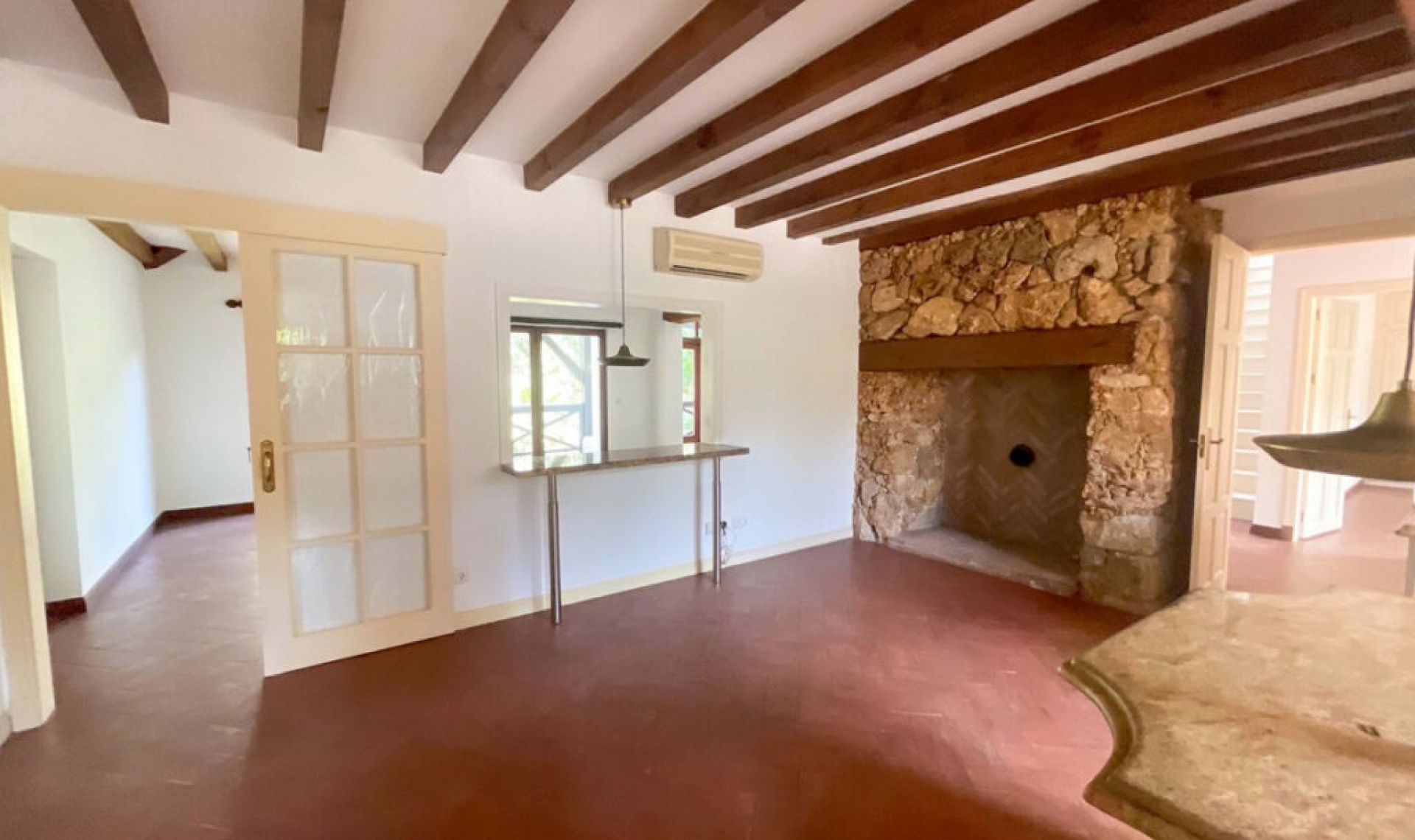 Resale - House -
Sotogrande