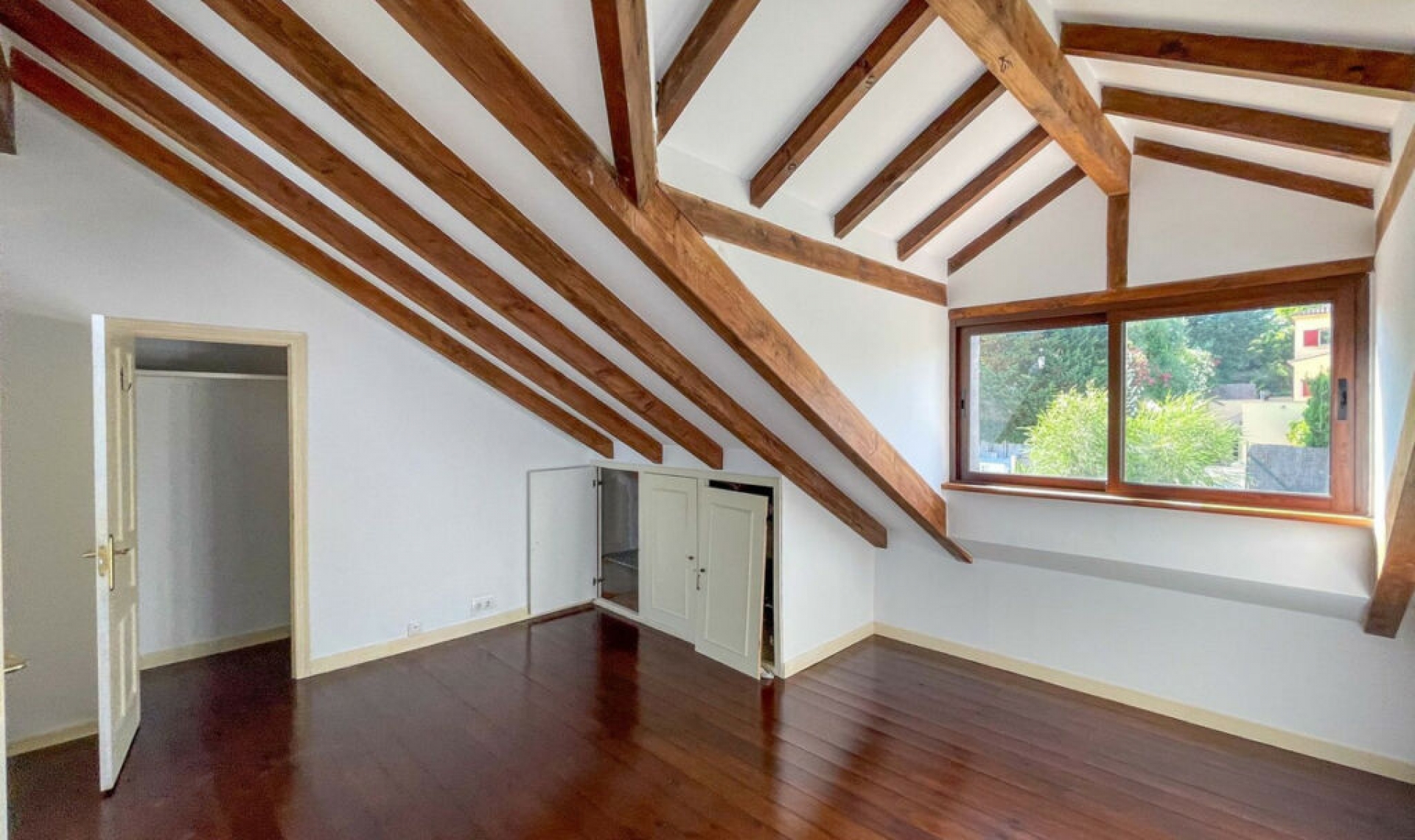 Resale - House -
Sotogrande