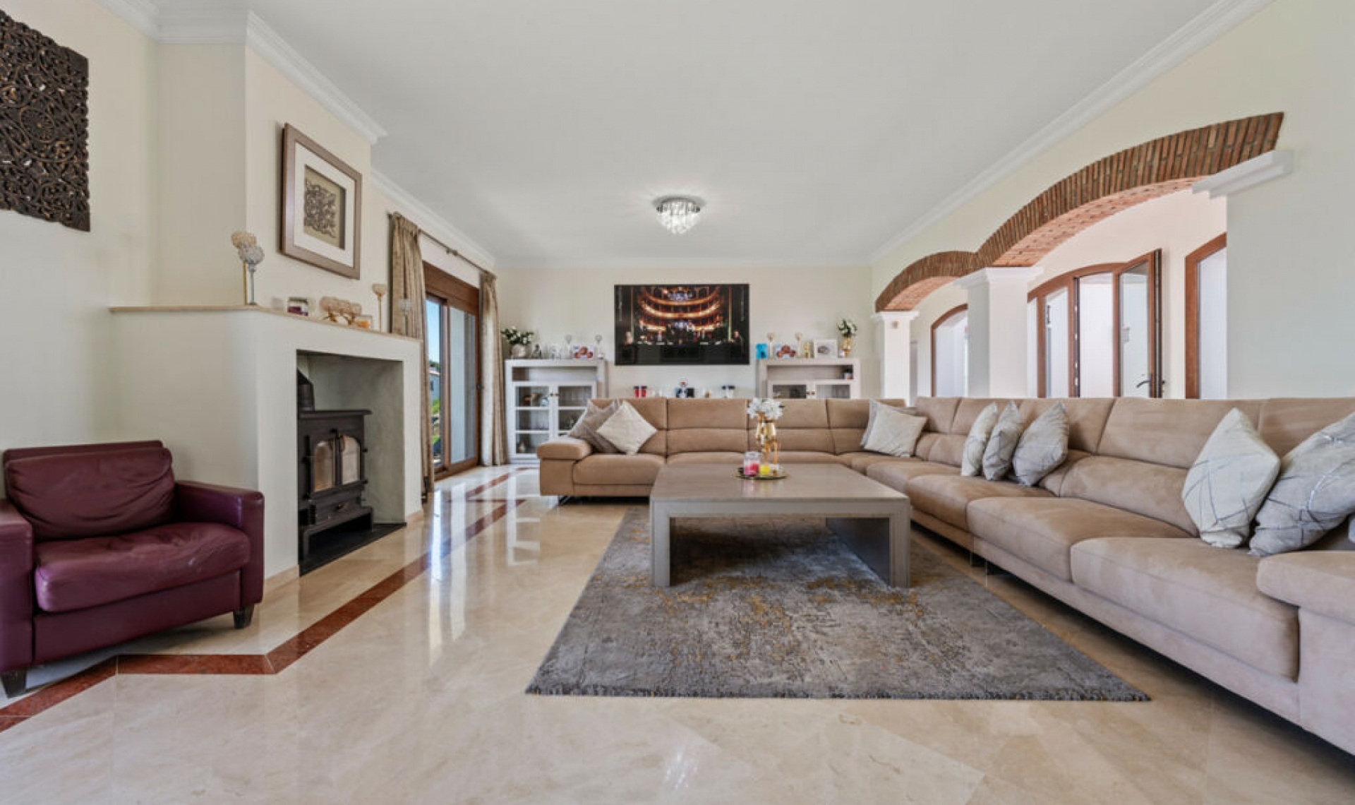 Resale - House -
Sotogrande