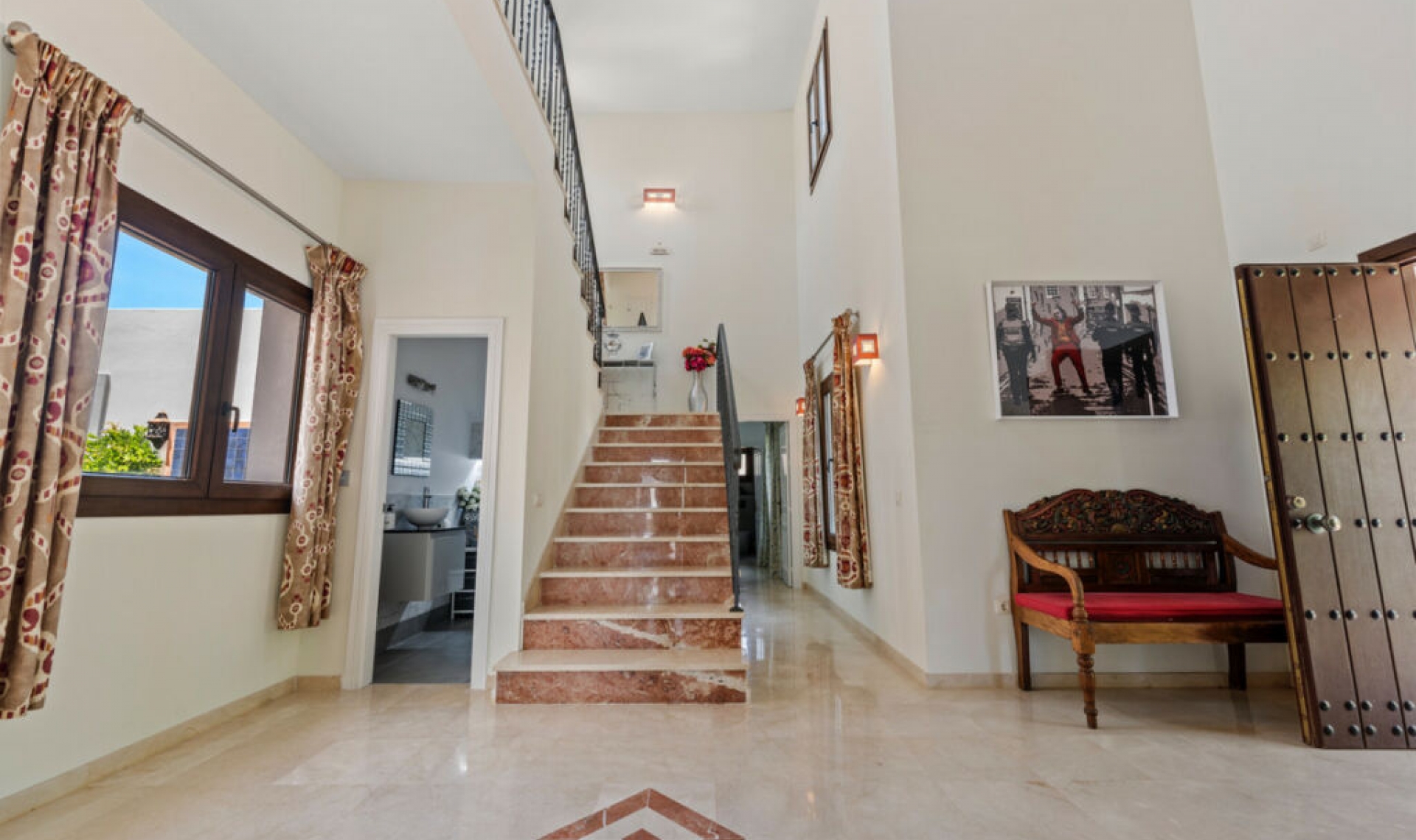 Resale - House -
Sotogrande