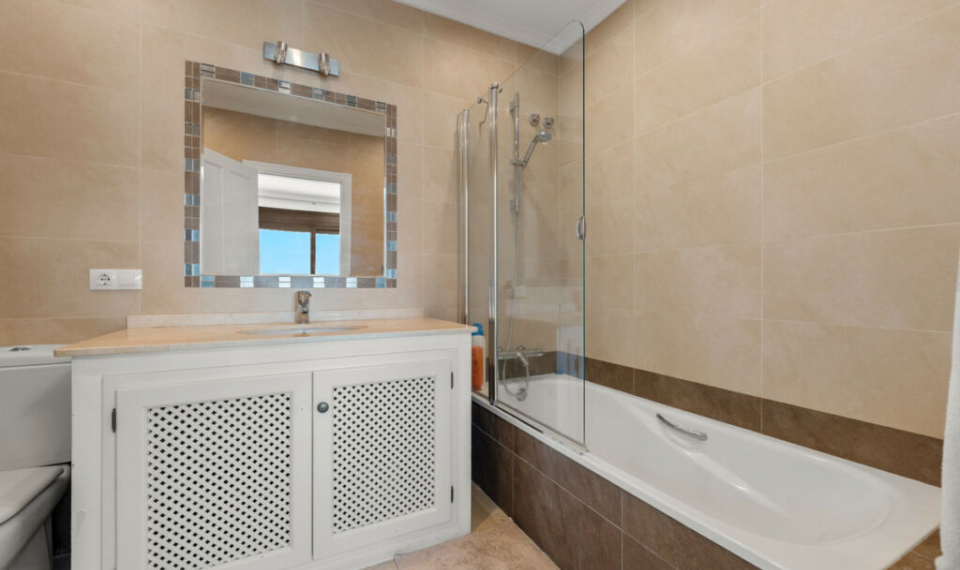 Resale - House -
Sotogrande