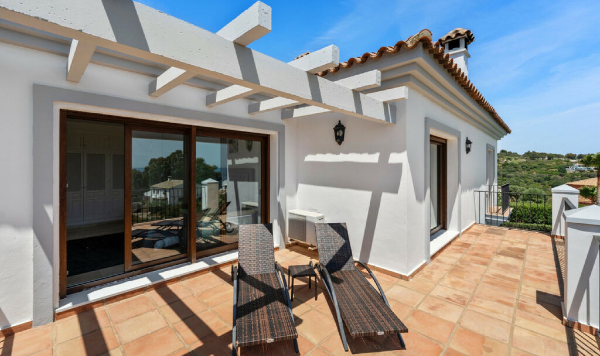 Resale - House -
Sotogrande