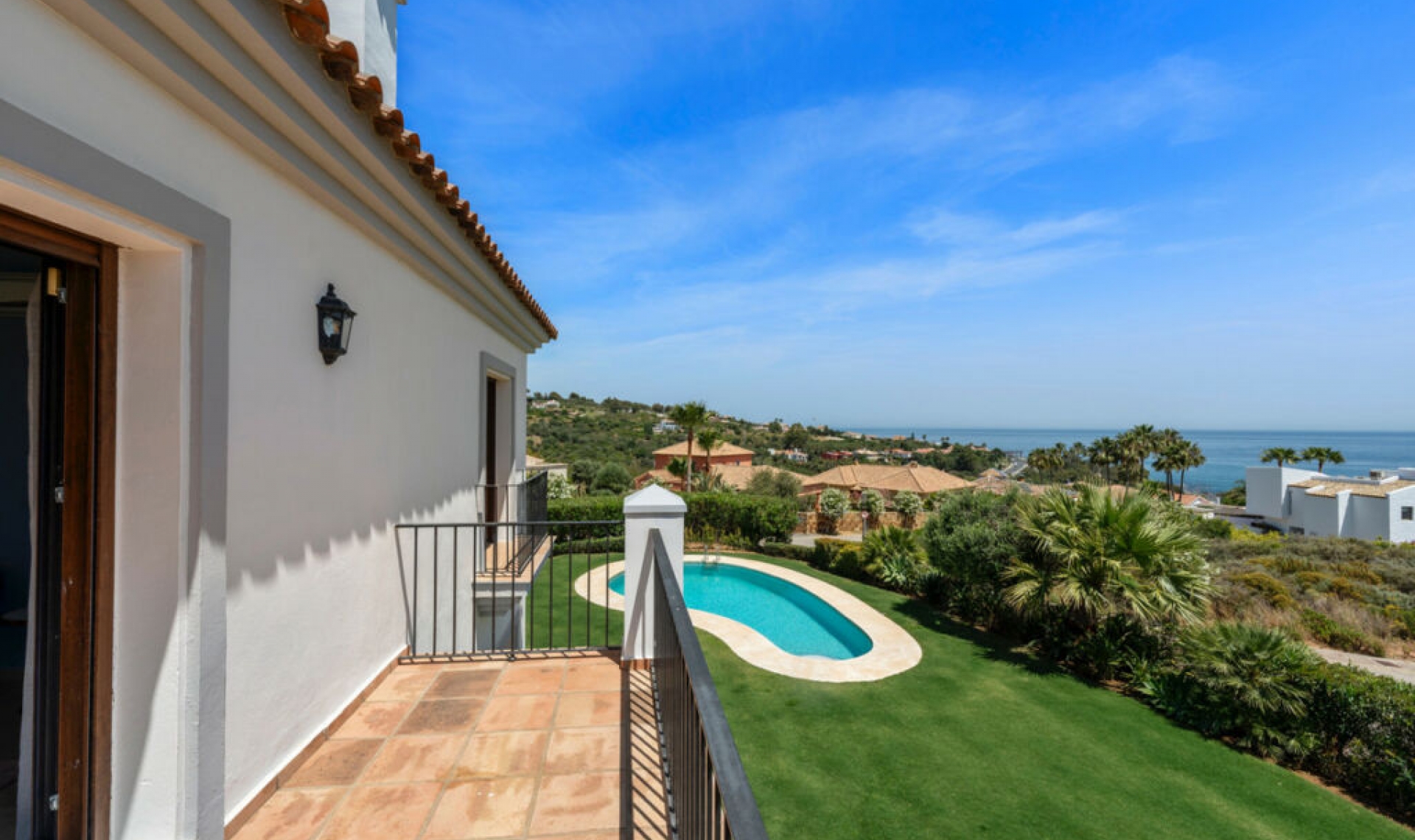 Resale - House -
Sotogrande