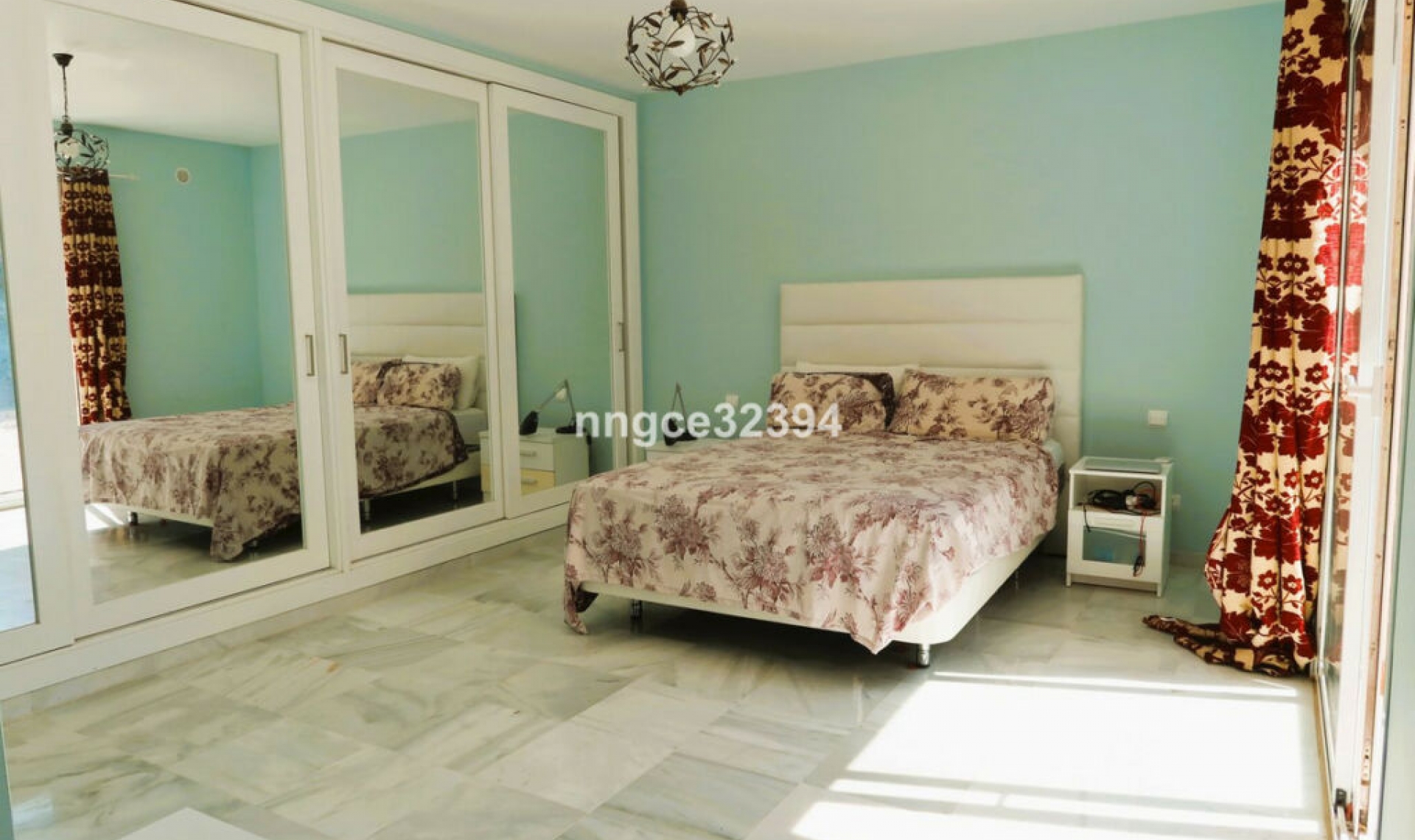Resale - House -
Sotogrande