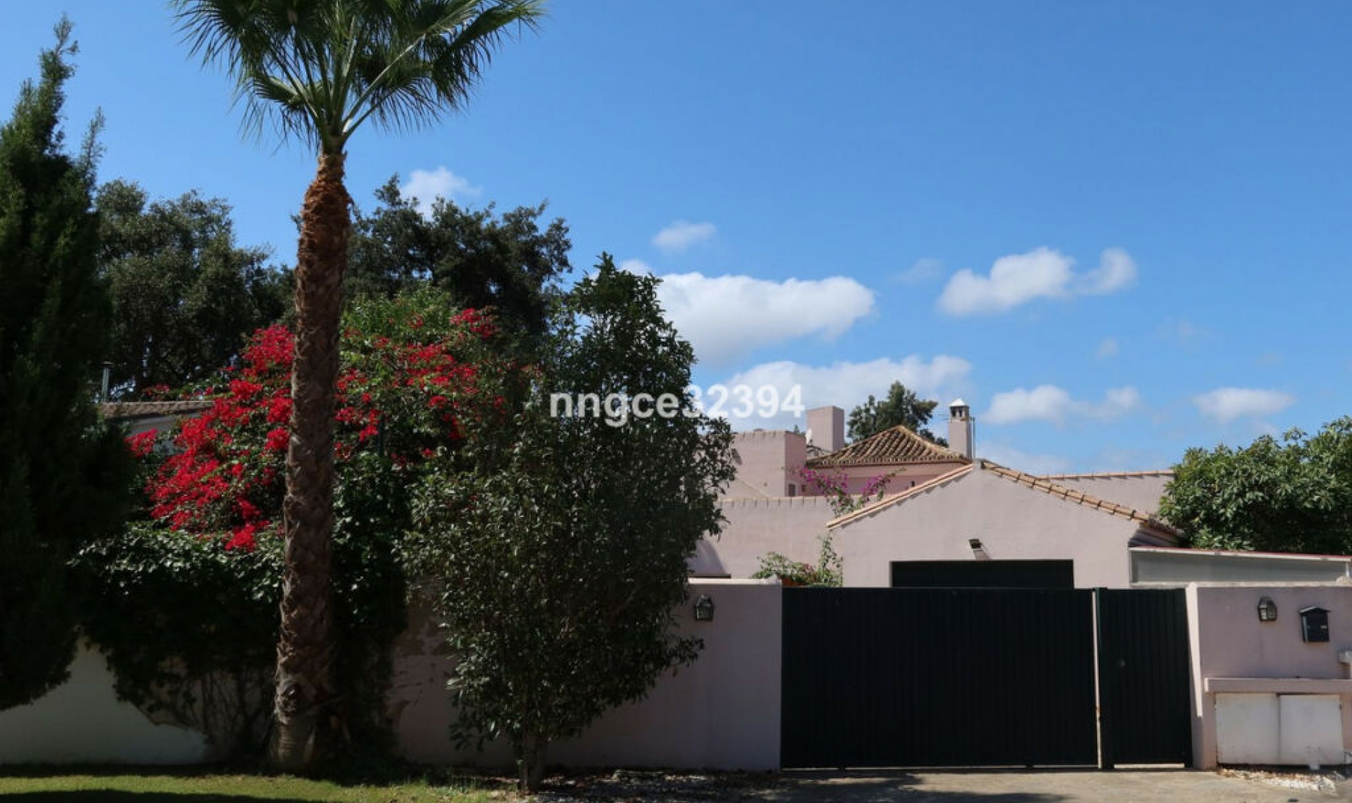 Resale - House -
Sotogrande