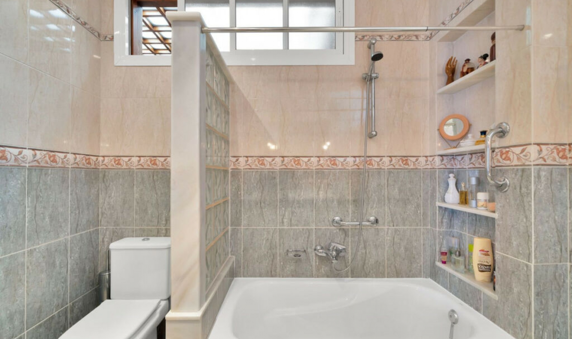 Resale - House -
Tarifa
