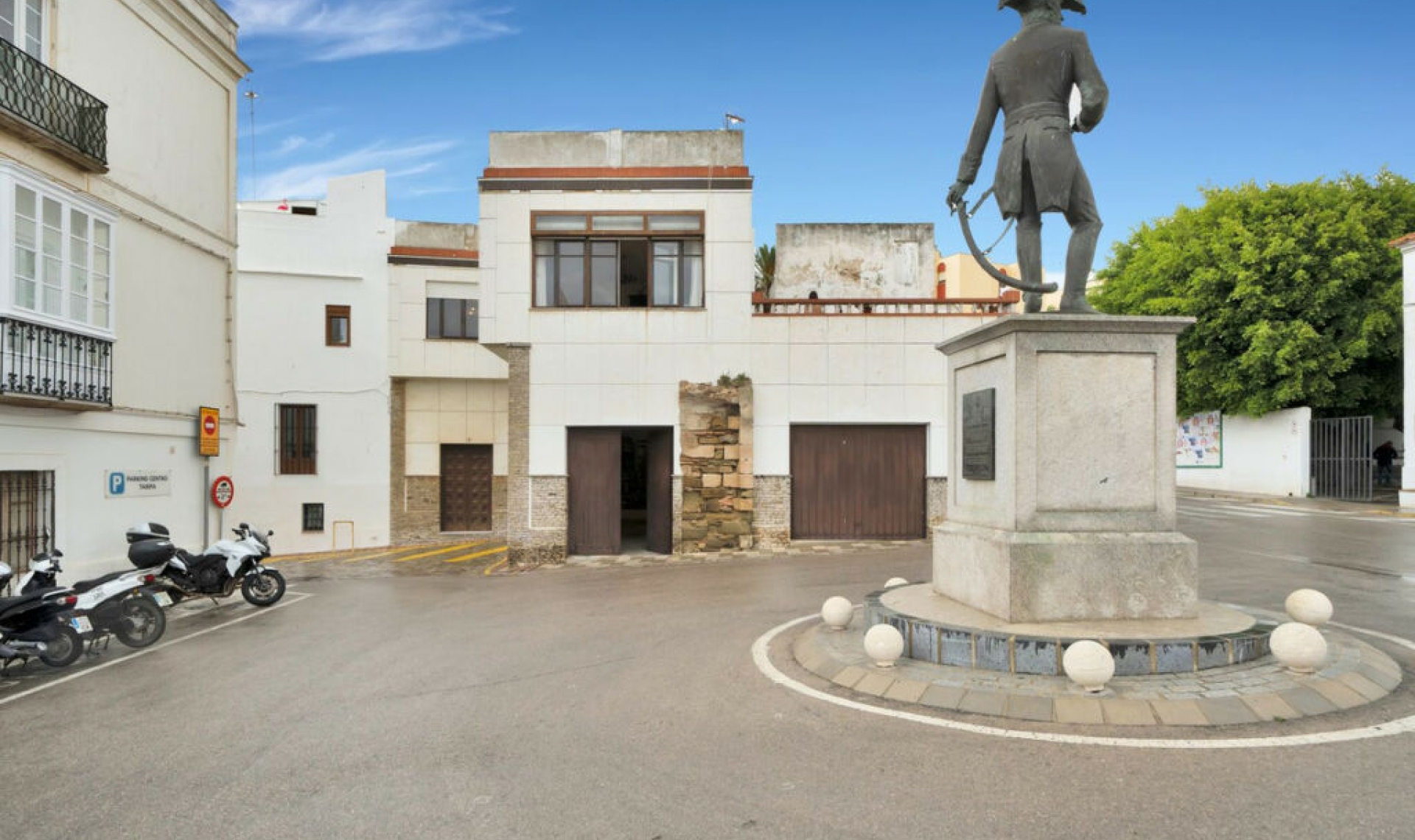Resale - House -
Tarifa