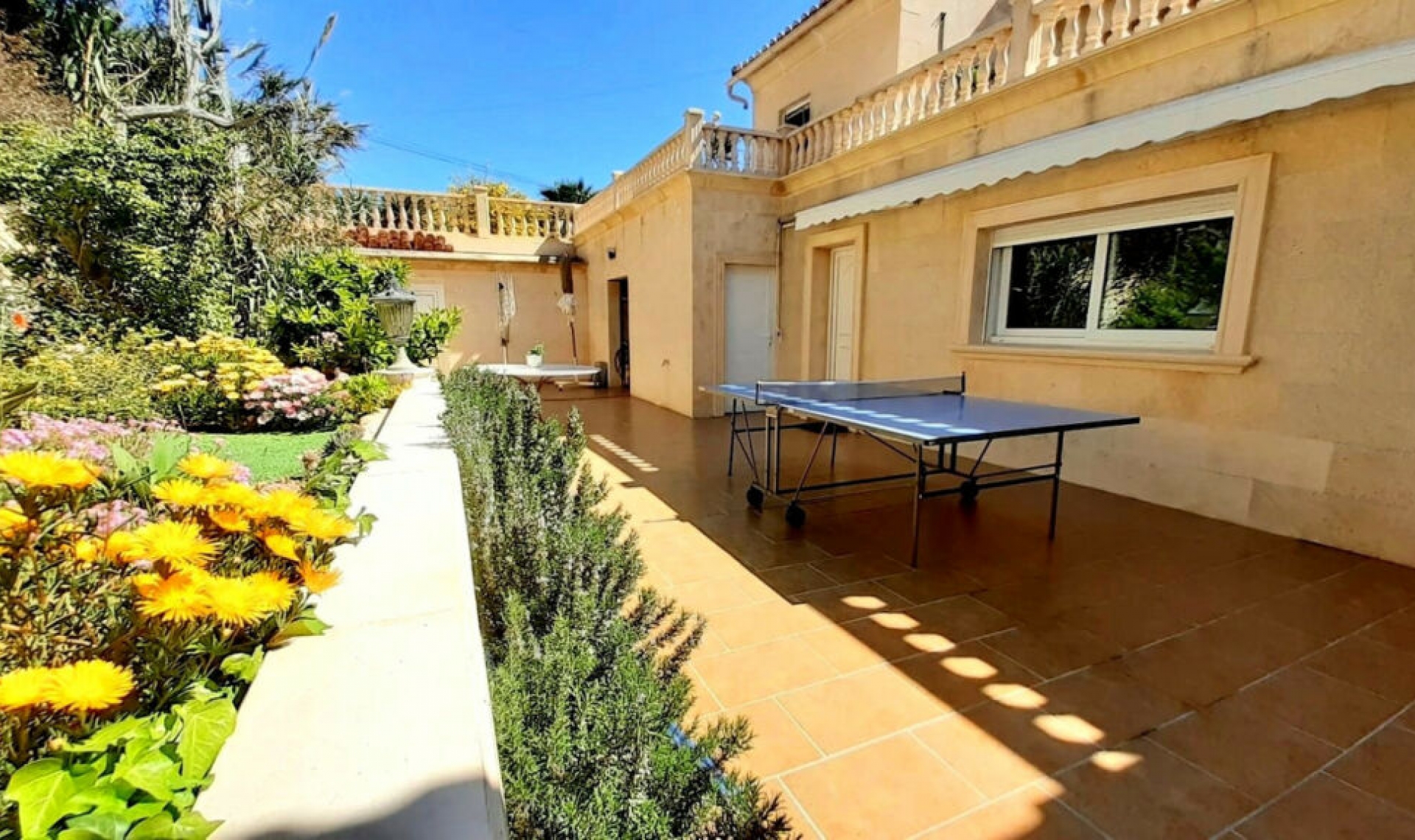 Resale - House -
Teulada