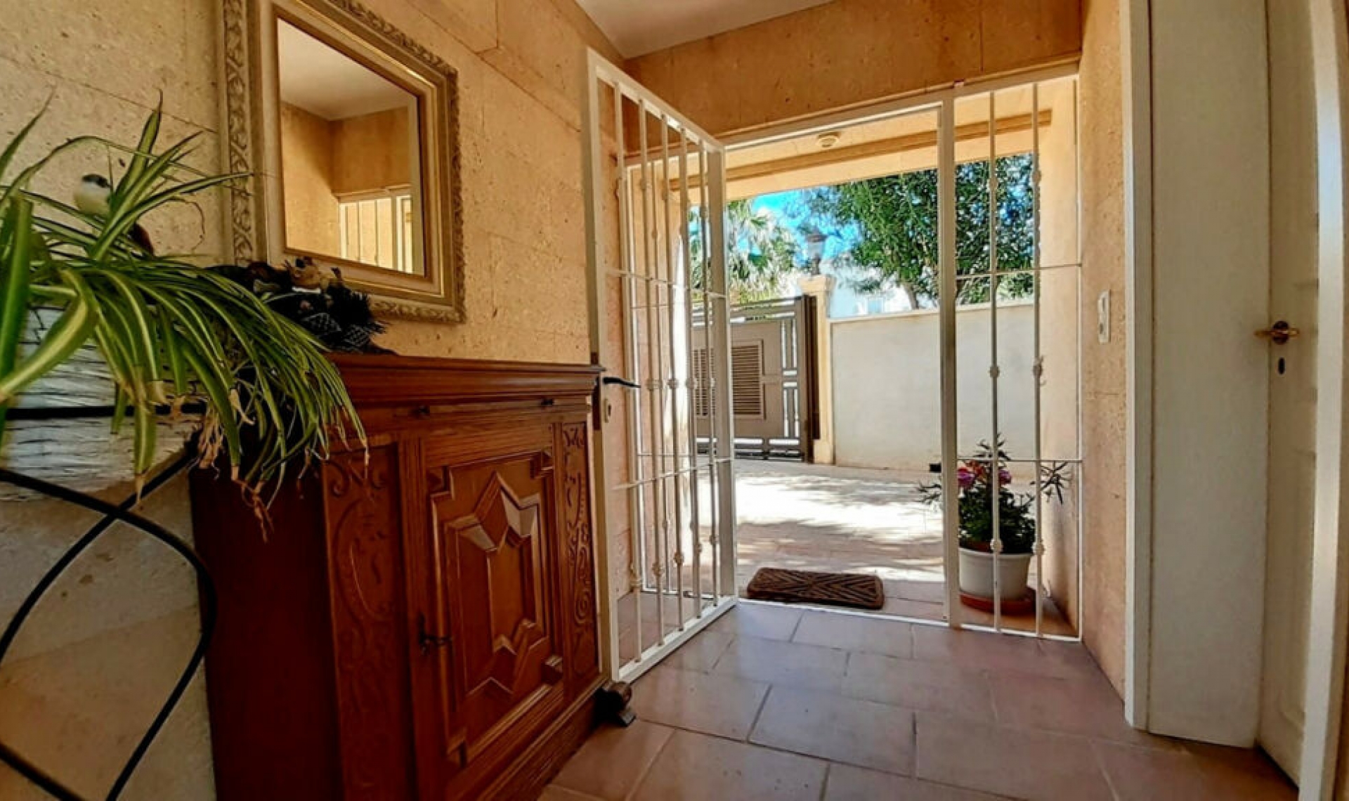 Resale - House -
Teulada